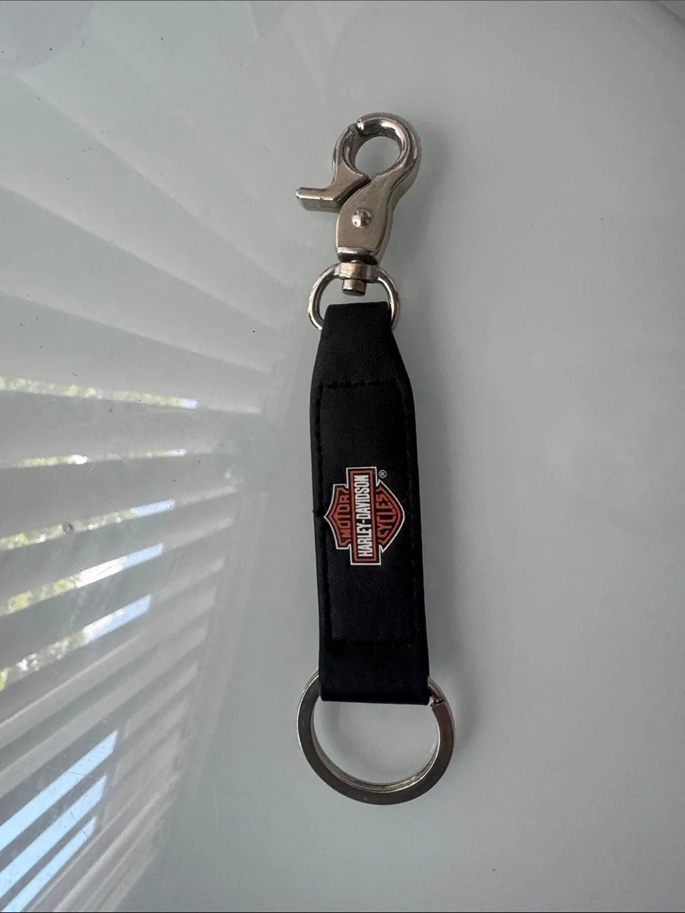 NWOT Harley-Davidson Black Bar & Shield Logo Strap Key Chain